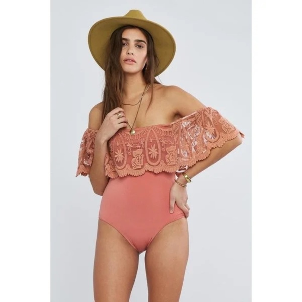 Jen’s Pirate Booty Pixie Señorita Lace Bodysuit Size Small S Clay Jens